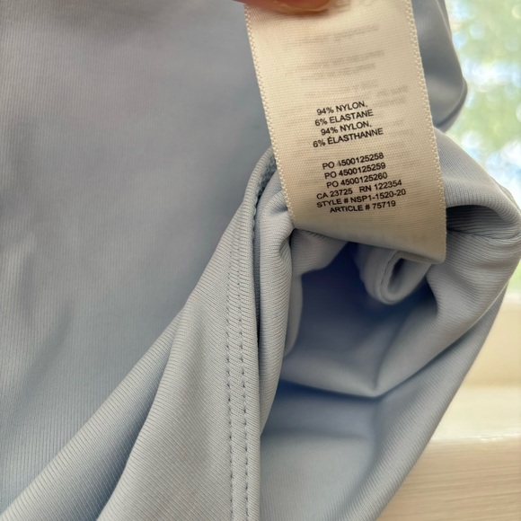 ARITZIA | Babaton Contour V-neck Bodysuit - Picture 7 of 7